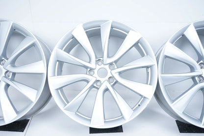 4 x originele Tesla Model 3 lichtmetalen velgen 20 inch 1044227-00-D 8,5J ET35