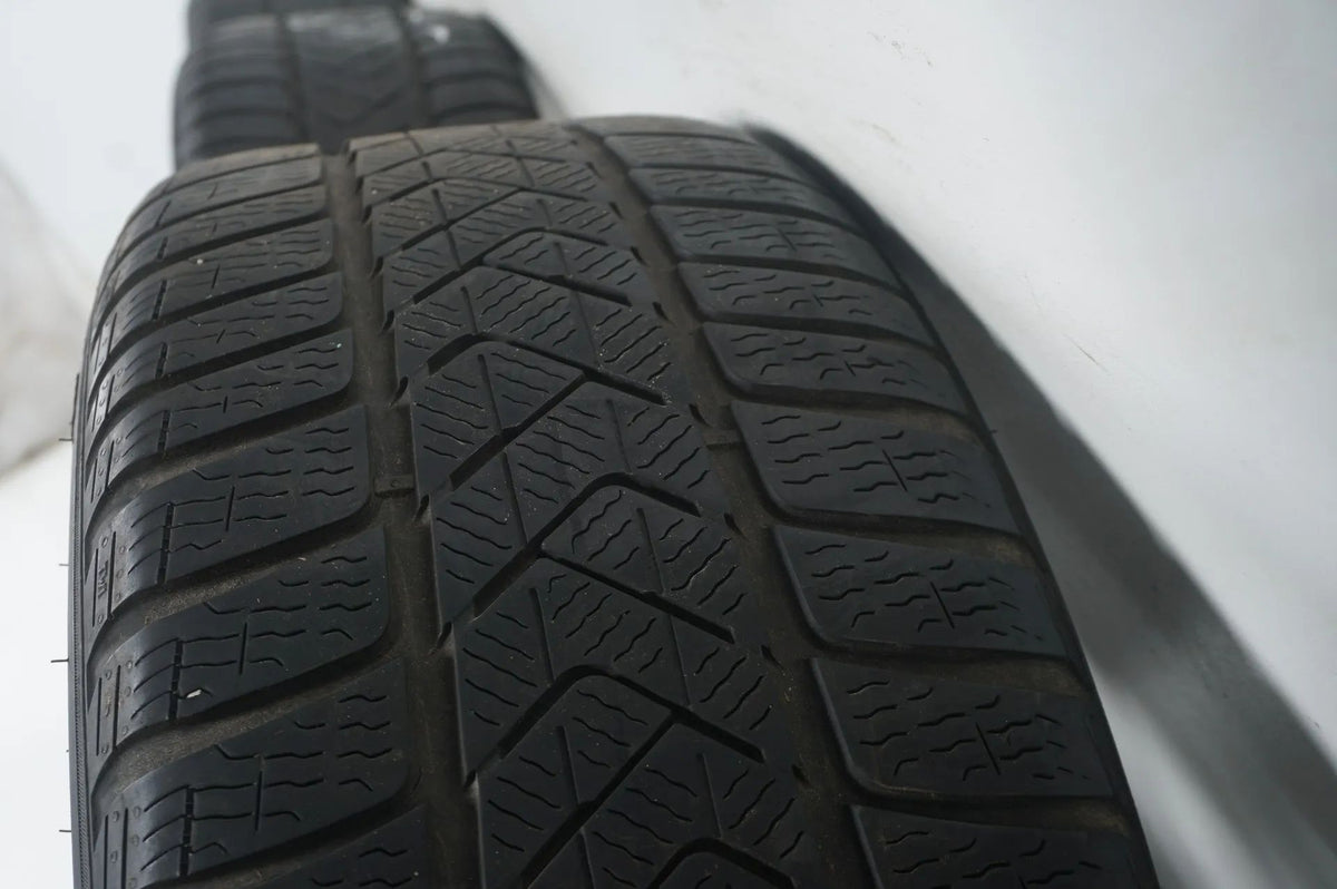 Mercedes C-Class W206 winter tires/wheels 225/45/18 inch Detailansicht 11
