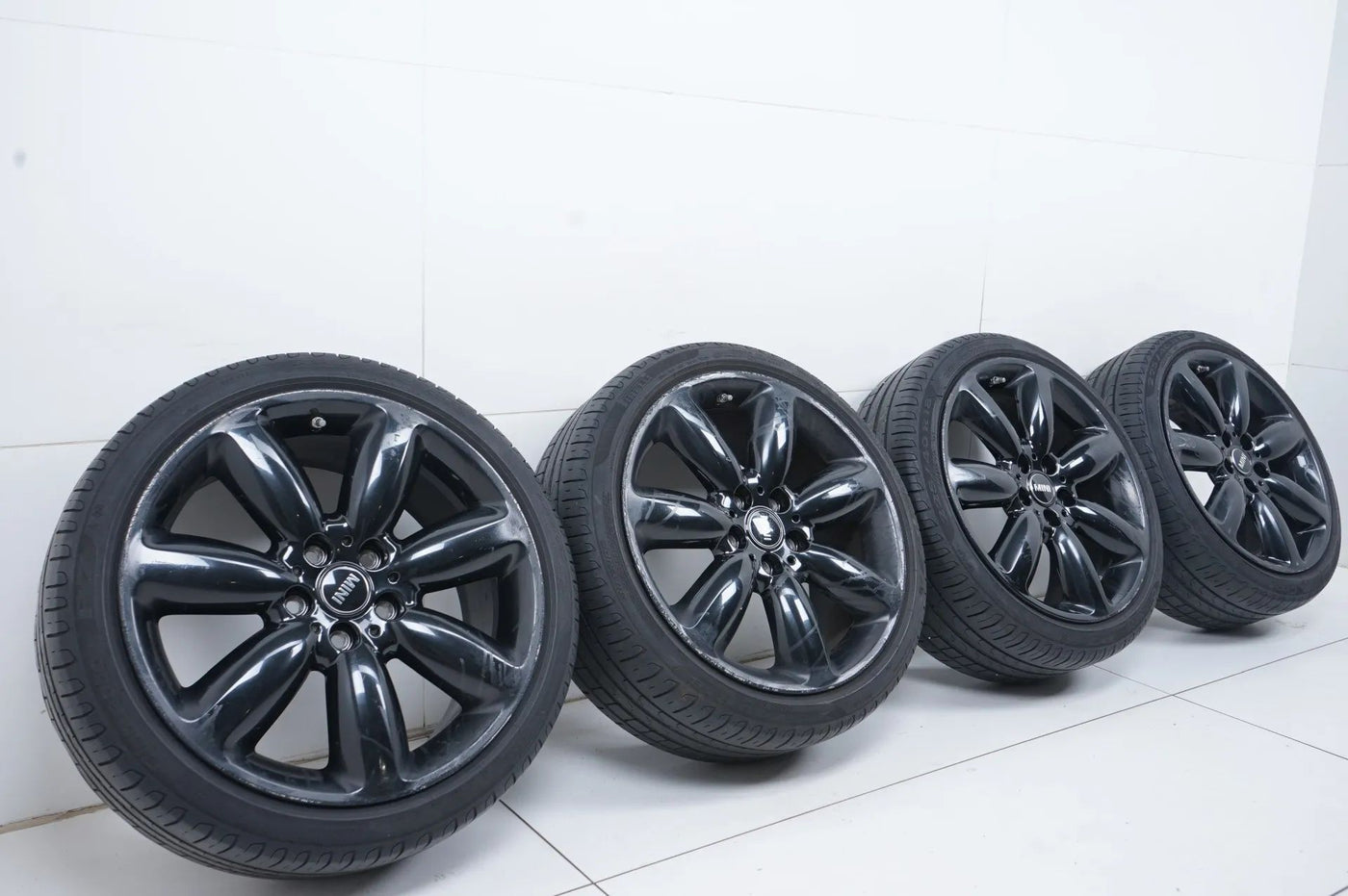 Pneus été MINI Clubman F54, jantes été 225/40/18 pouces