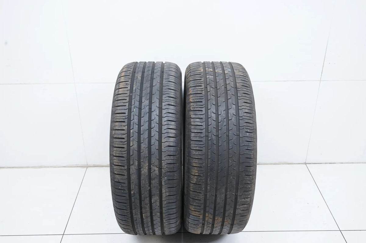 2 x zomerbanden Continental 235 50 19 inch DOT22/21 ca. 5mm Detailweergave 2