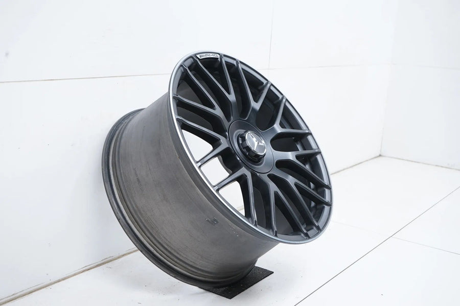 1 x Mercedes C63 W205 AMG hliníkový disk 19 palců A2054011800 9,5J