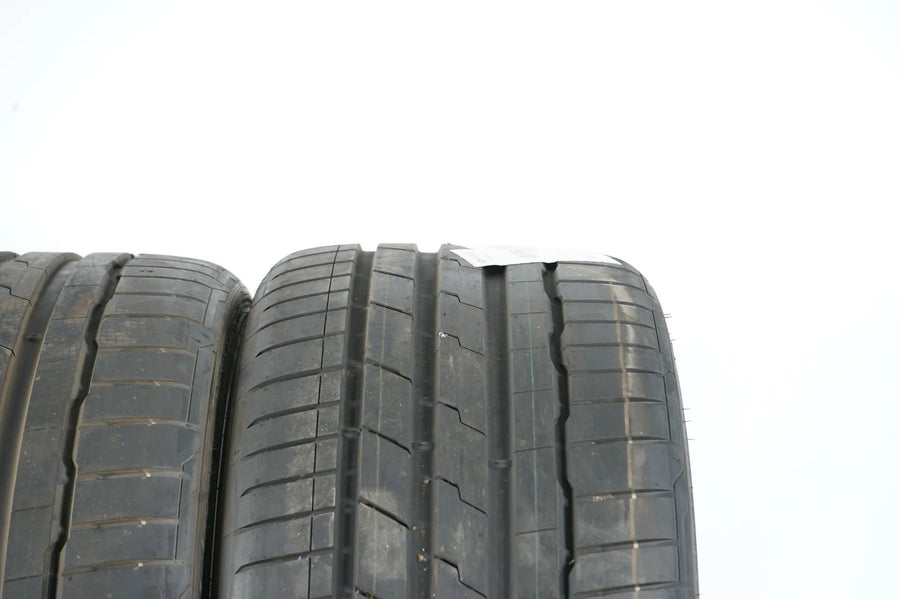 2 x DEMO Sommerreifen Hankook 285 30 22 Zoll DOT23 AO