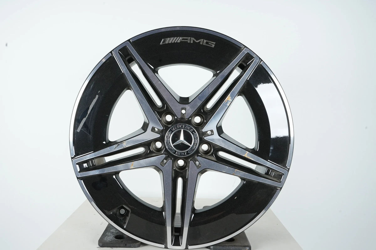 1x hliníkový disk Mercedes EQA EQB H243 X243 AMG 18 palců A2434011700 7,5J ET53,5