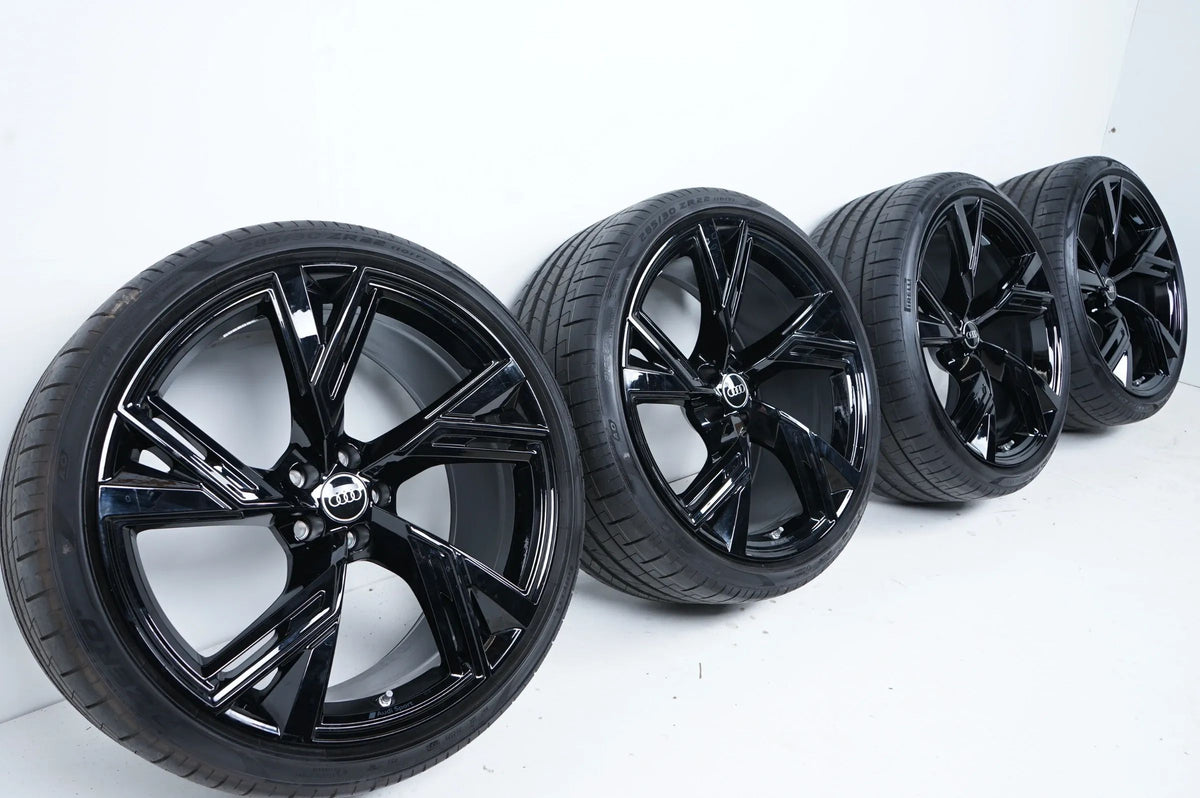 Like New Audi RS6 4K C8 Summer Wheels Summer Tires 285 30 22 Inch 4K0601025DH Detailansicht 2