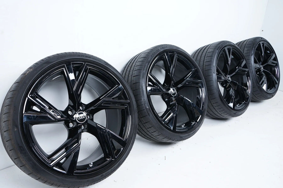 Like New Audi RS6 4K C8 Summer Wheels Summer Tires 285 30 22 Inch 4K0601025DH