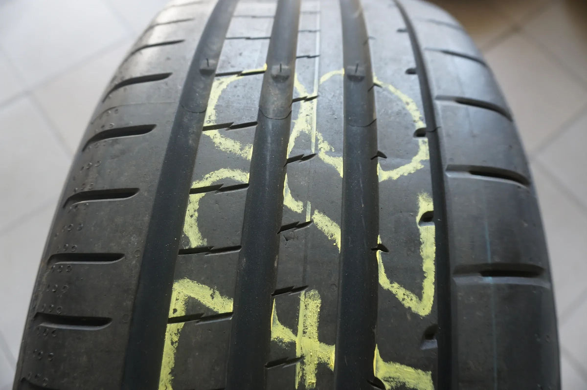 235 50 ZR19 R19 99Y Sommerreifen Yokohama AdvanSport V107 MO1 2021 7mm Detailansicht 2
