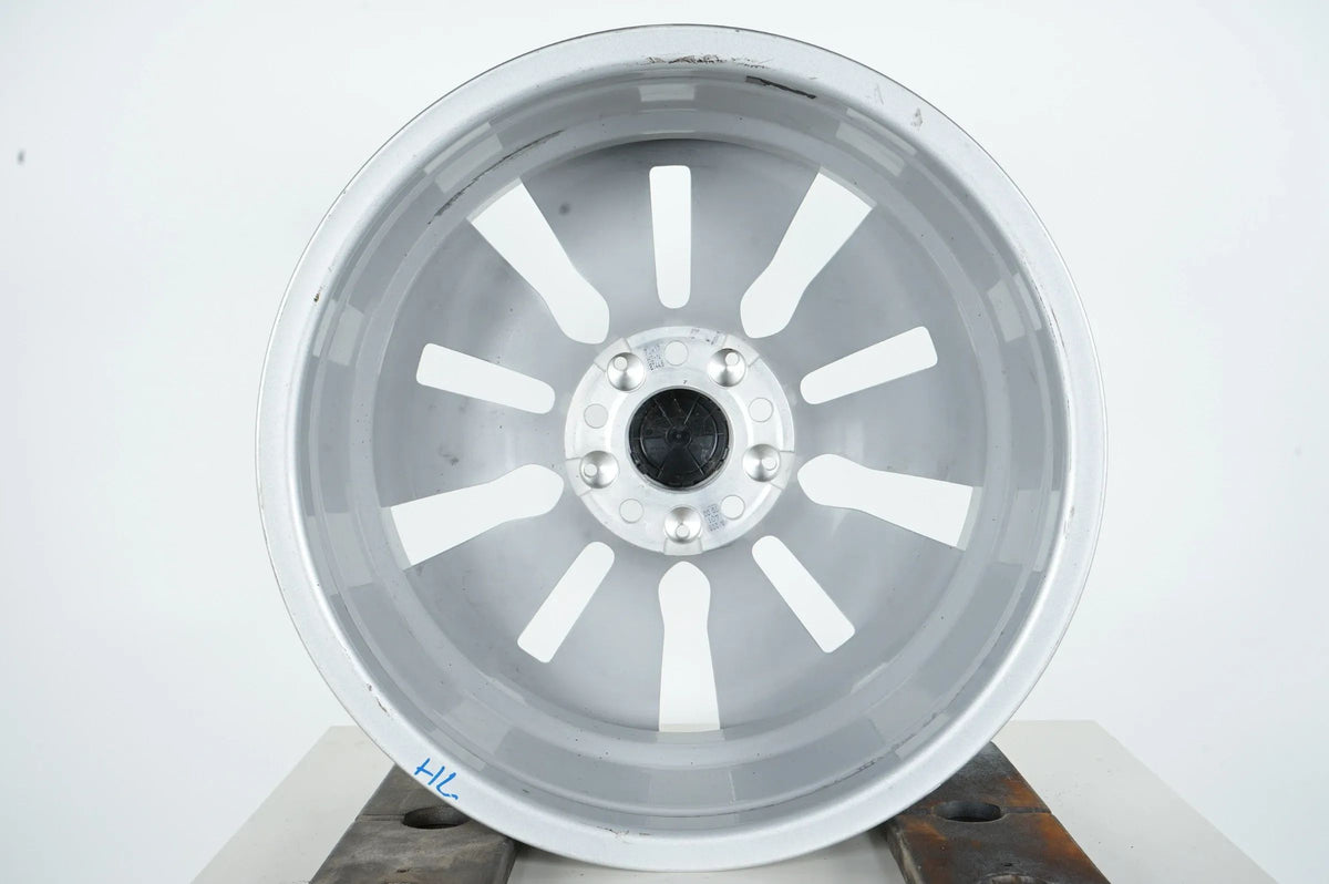 1x Mercedes C Klasse W206 Alufelge 17 Zoll A2064017000 7J ET44,5 Detailansicht 4