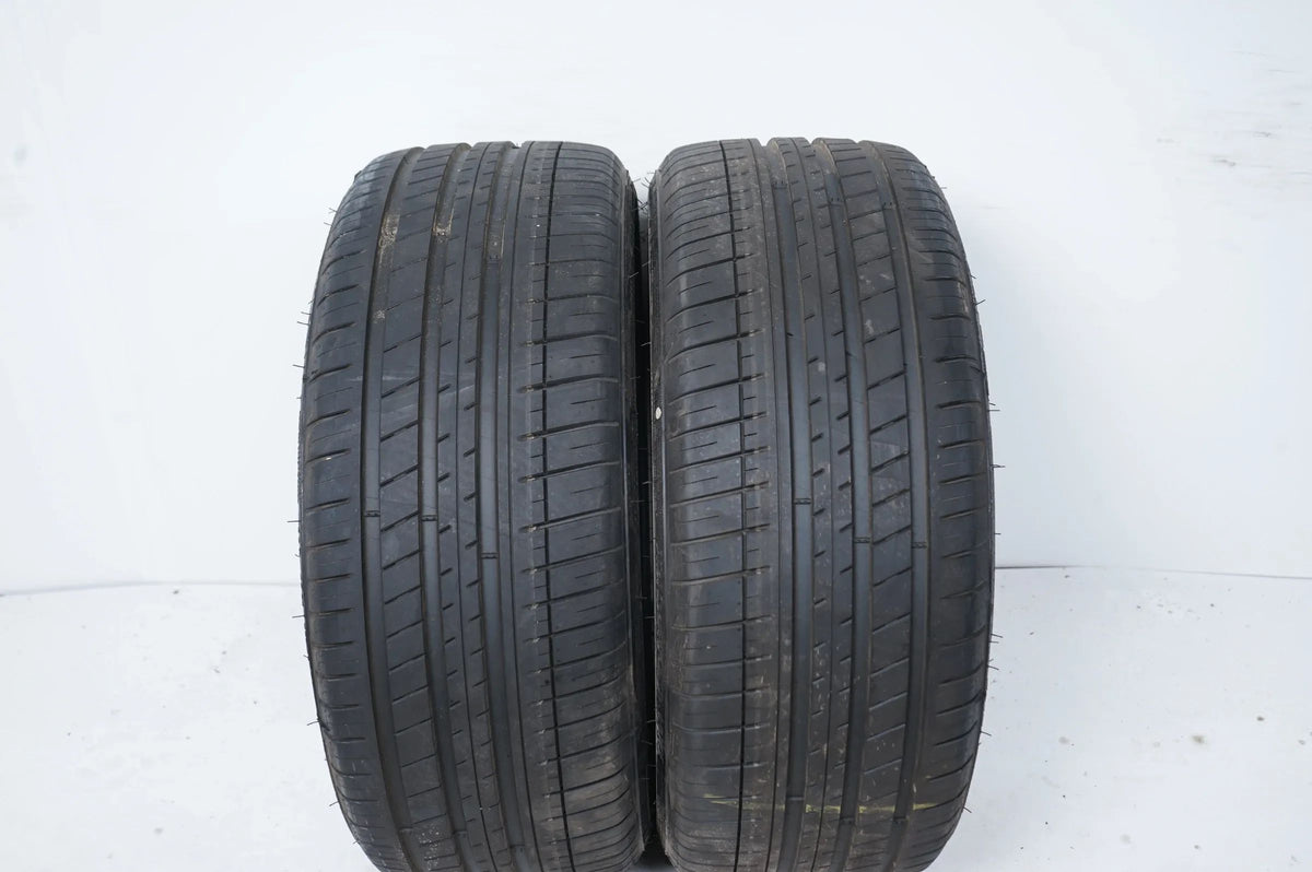 2x Demo Sommerreifen Michelin 245 35 20 Zoll DOT22 MOE Bmw* RFT Detailansicht 2
