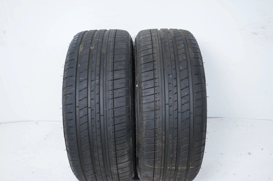 2x Demo Sommerreifen Michelin 245 35 20 Zoll DOT22 MOE Bmw* RFT