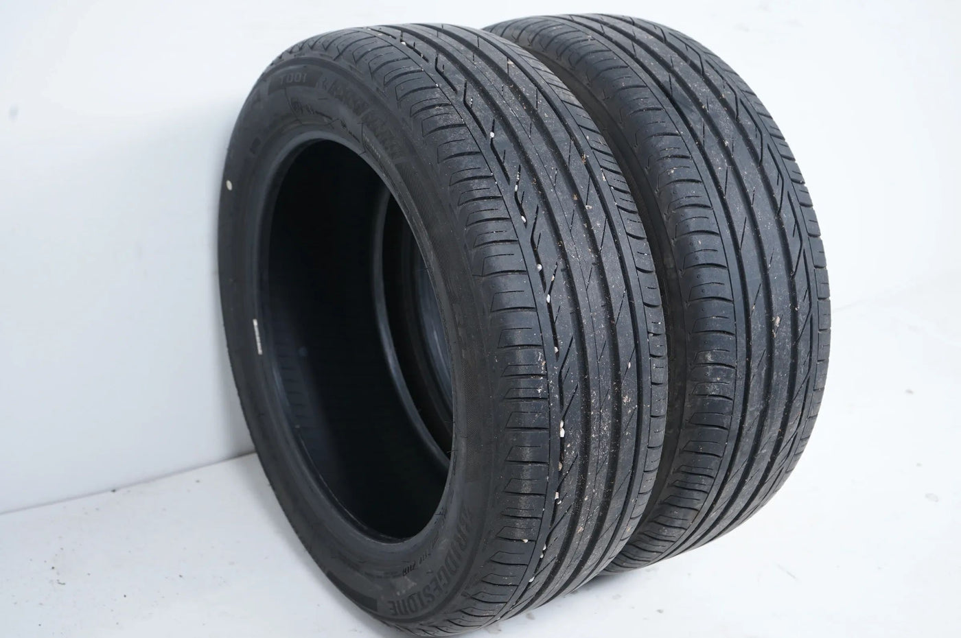 2x Pneus été Bridgestone 205 55 17 pouces DOT17 env.6mm Bmw*RFT
