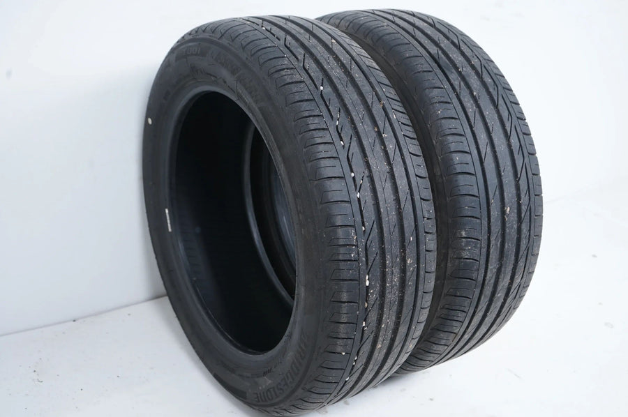 2x Pneus été Bridgestone 205 55 17 pouces DOT17 env.6mm Bmw*RFT
