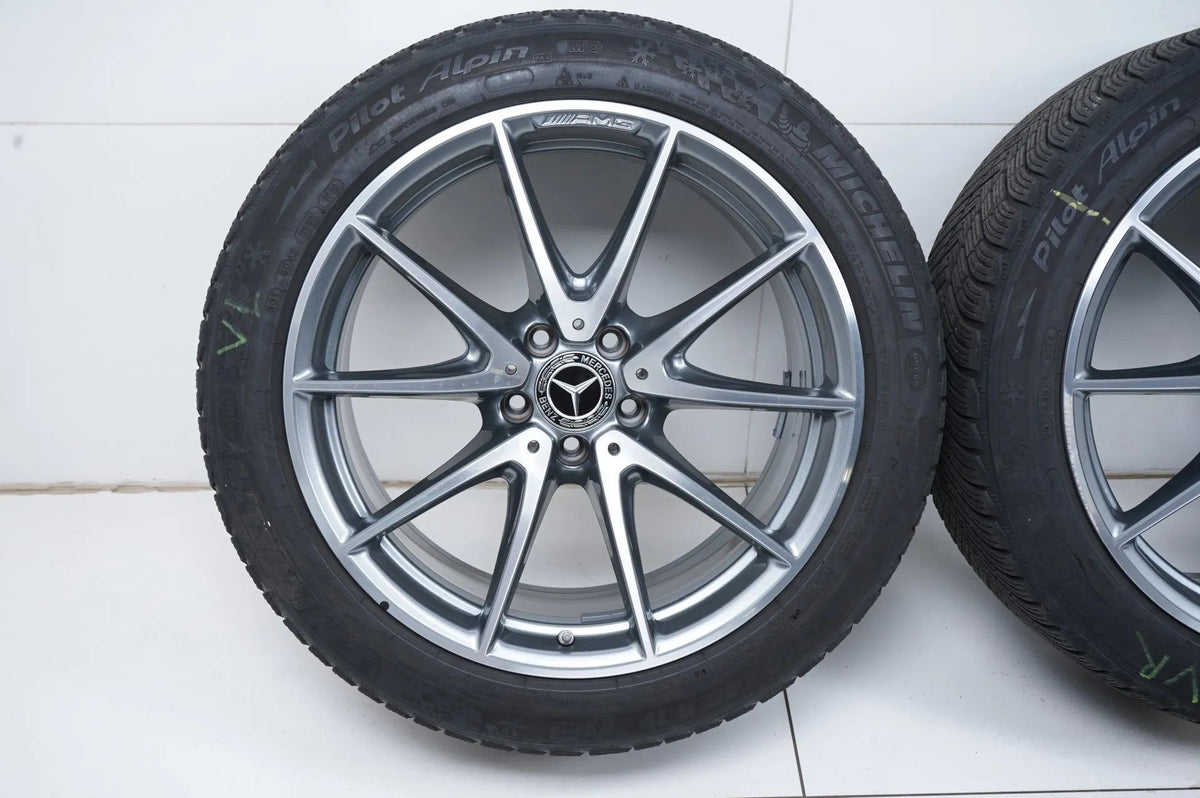 Mercedes E63 AMG W213 Winterreifen Winterräder 265 40 19 Zoll Detailansicht 3