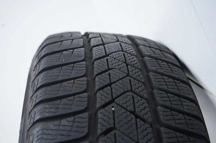 BMW řada 3 G20 G21 zimní pneumatiky zimní kola 205 60 16 palců
