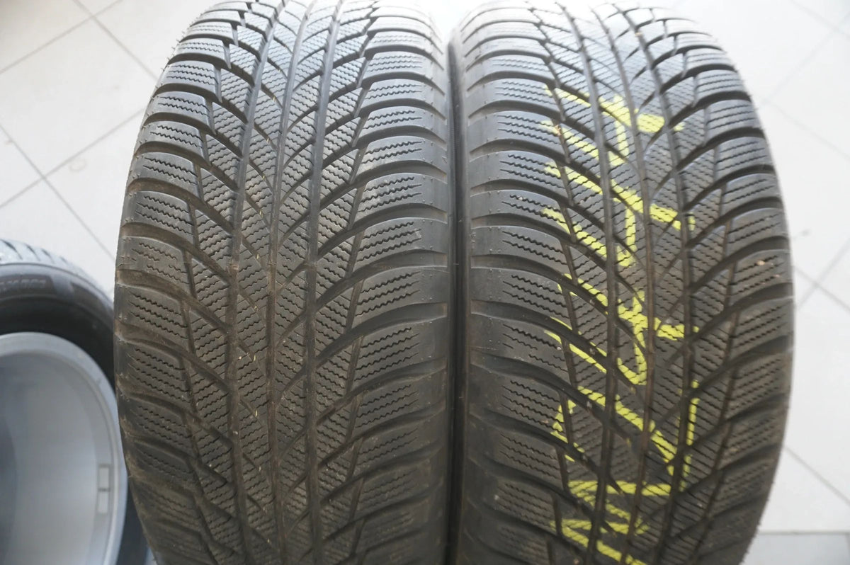 Original Audi Q2 GA Alufelgen Winterräder Winterreifen 215 55 R17 94V 7,5mm Detailní zobrazení 7