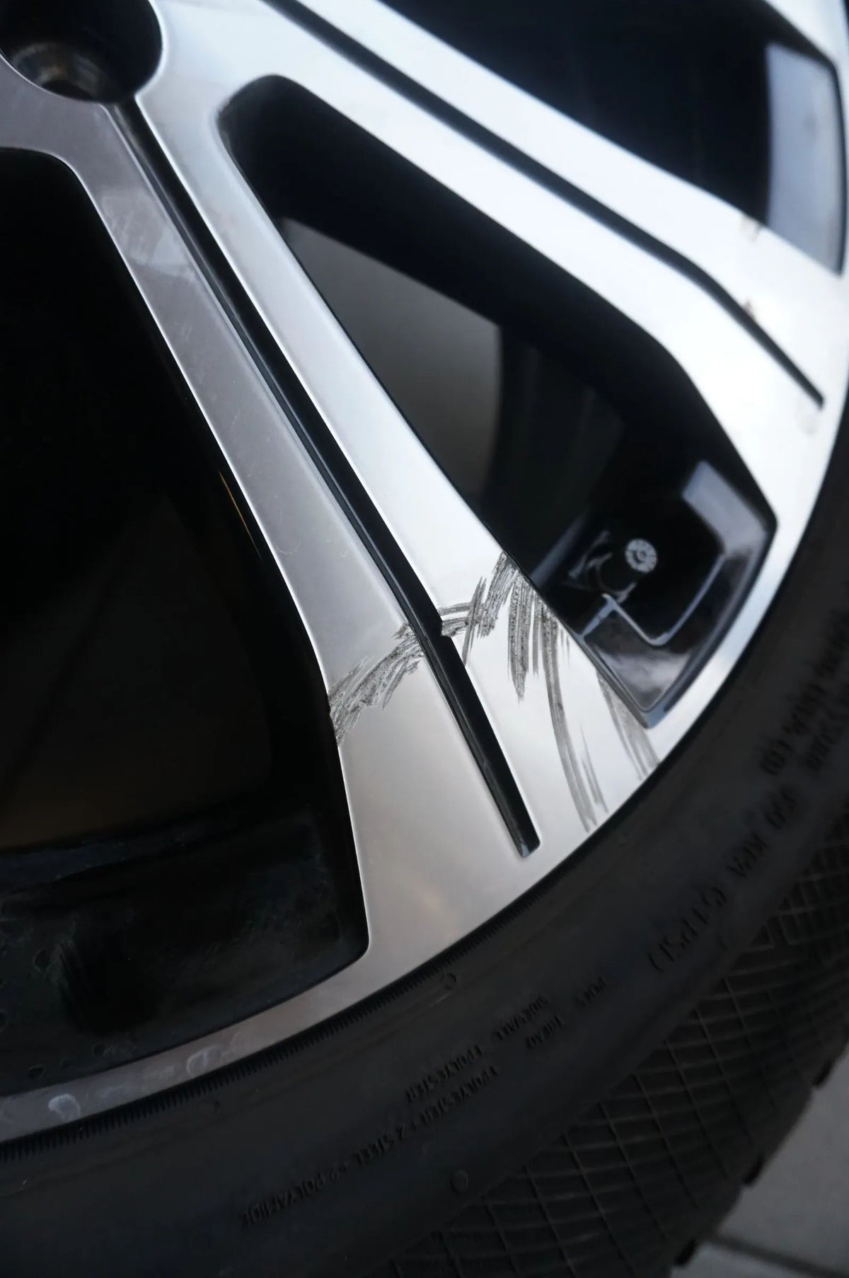Original Mercedes EQA EQB X243 Alufelgen Winterräder Winterreifen 215 60 R18 6mm Detail view 11