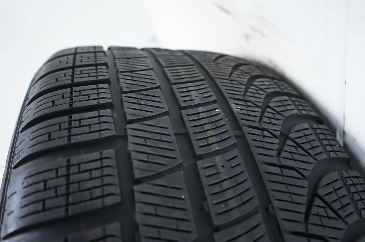 BMW M2 M3 M4 G80 G82 G87 vinterhjul vinterdæk 275 35 19 829M 8093844 8093845 Detaljevisning 12
