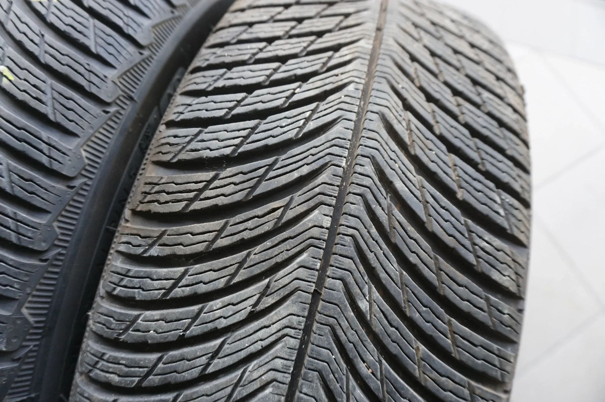 Original Audi A6 C8 4K 19 Zoll Alufelgen Winterräder Winterreifen 245 45 R19 7mm Vue détaillée 13