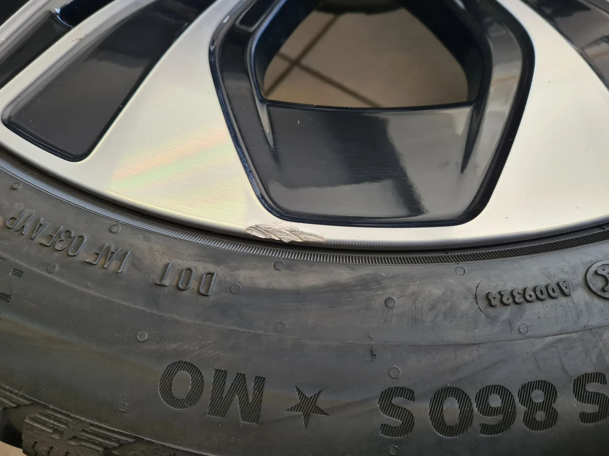 Original Mercedes E-Klasse W214 S214 Alufelgen Winterreifen 245 45 R19 Zoll Visualizzazione dettagliata 9