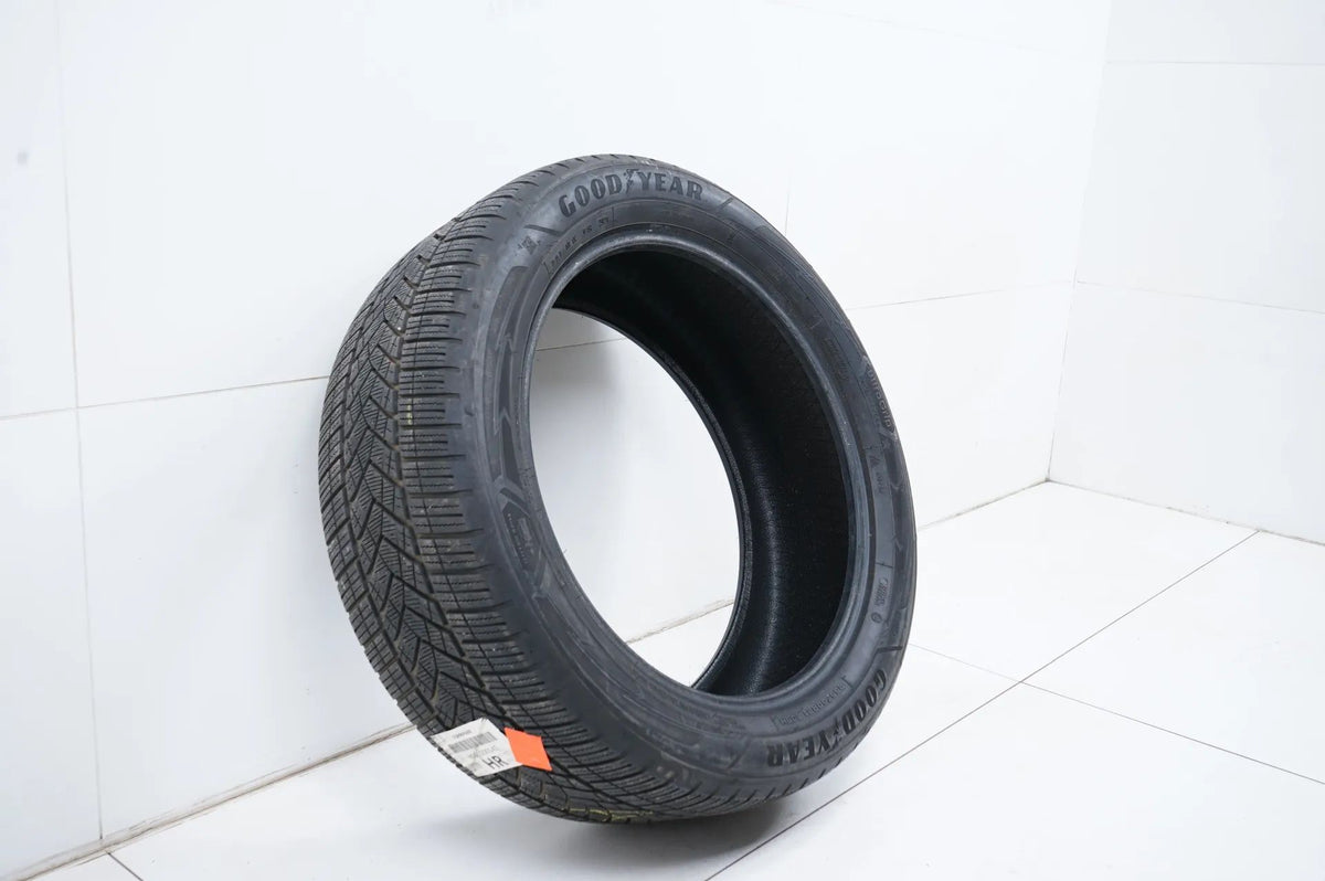 1x Winterreifen Goodyear 255 50 21 Zoll DOT21 BMW* ca.5mm Detailansicht 4