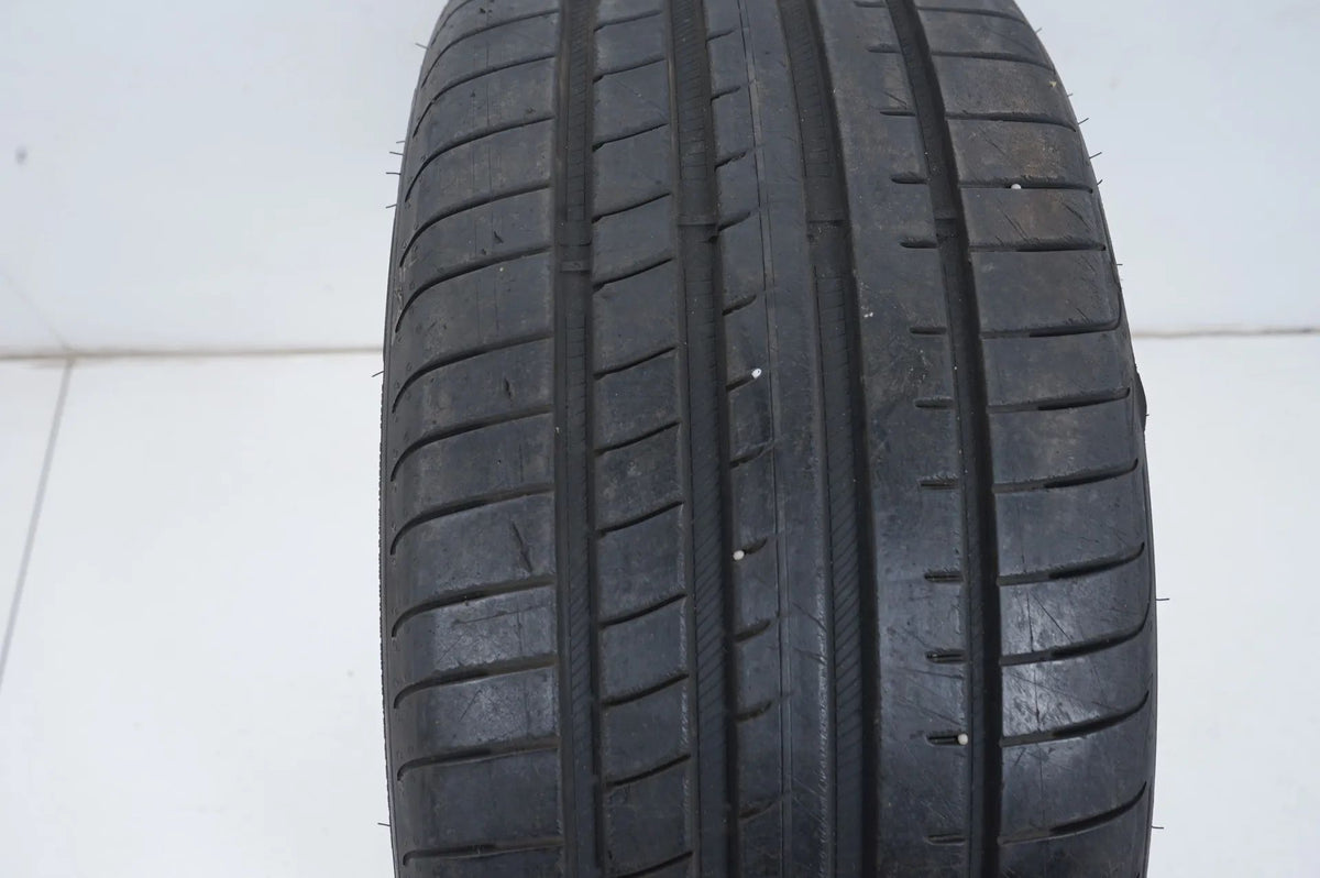 1x Goodyear summer tire 255/35 R19 inch DOT18 approx. 6 mm tread depth BMW* RFT Detailansicht 3