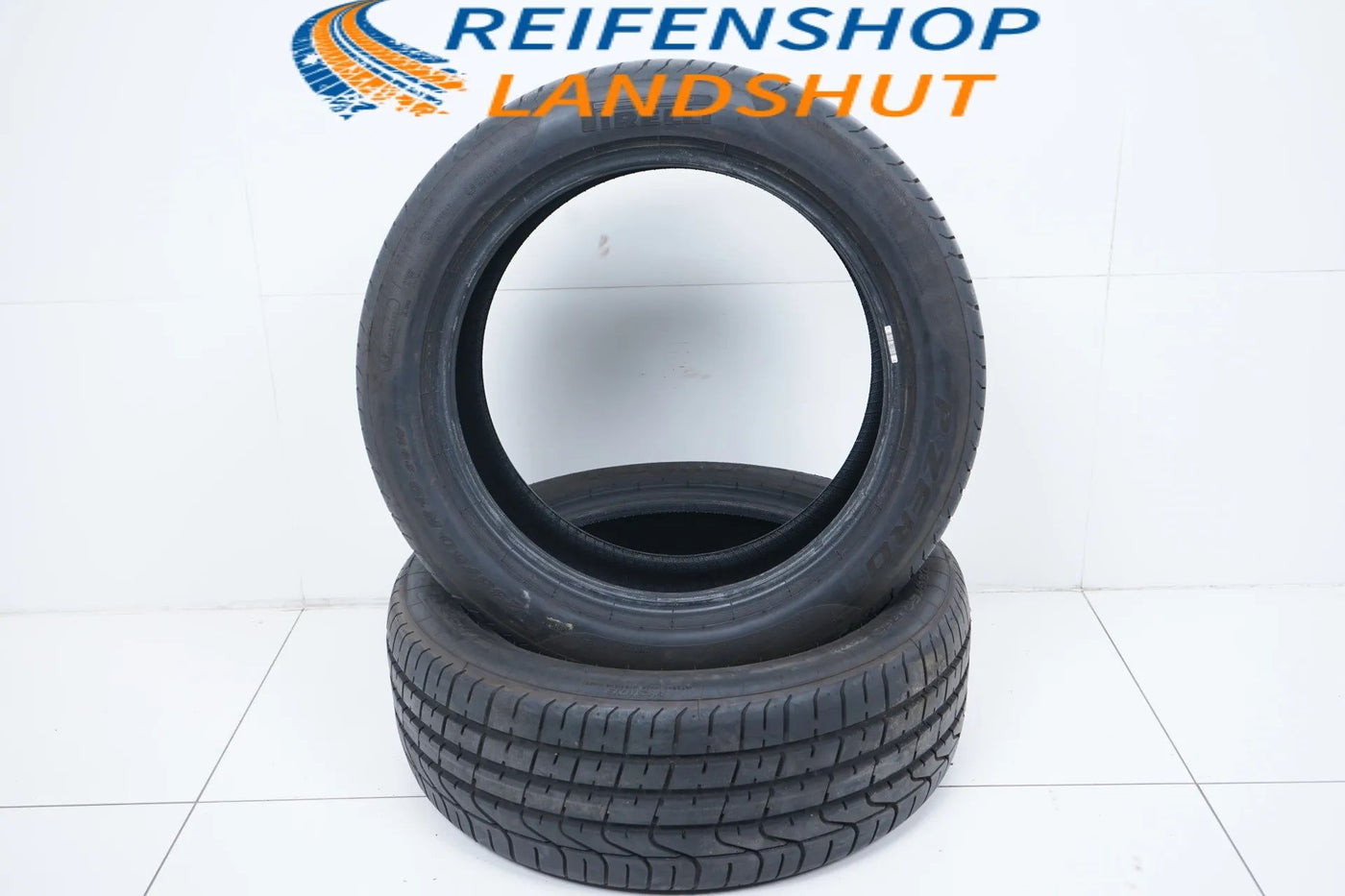 2x Pirelli summer tires 235 50 19 inch DOT19 approx. 7mm MO