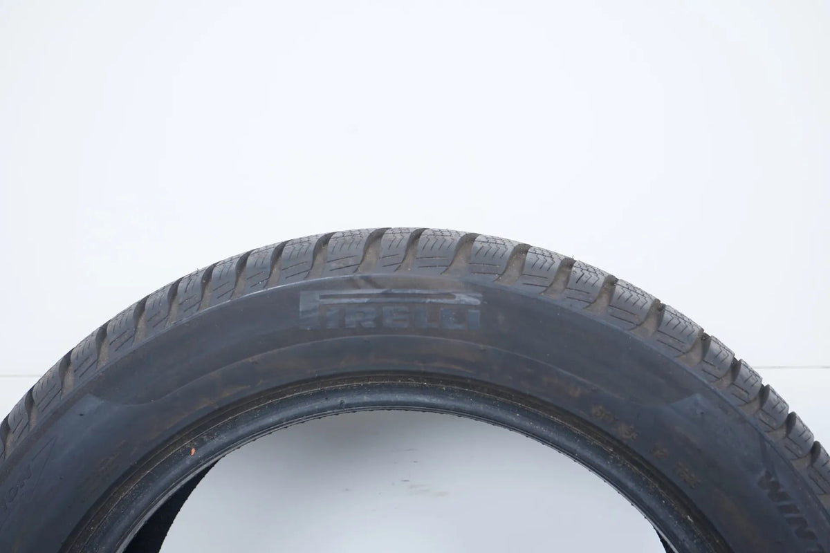1 x Winterreifen Pirelli 245 50 18 Zoll DOT19 MO ca.8mm RFT Detailansicht 3