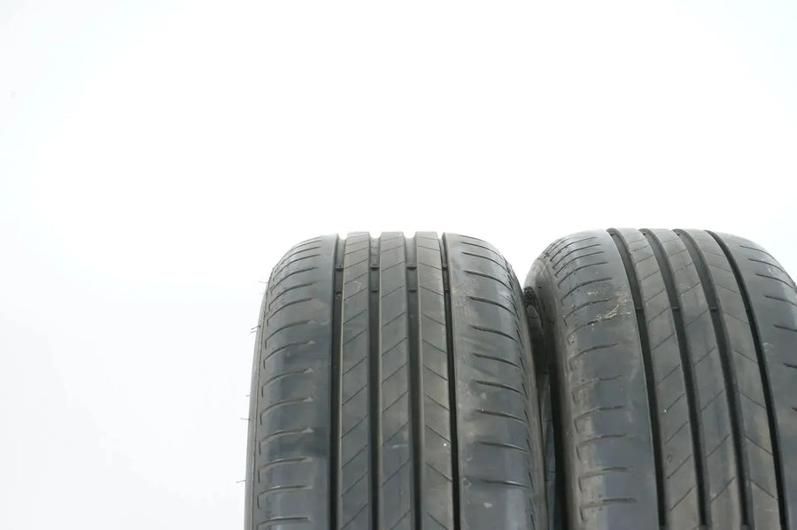 2 x Sommerreifen Bridgestone 205 60 17 Zoll DOT22 ca.5mm Bmw*