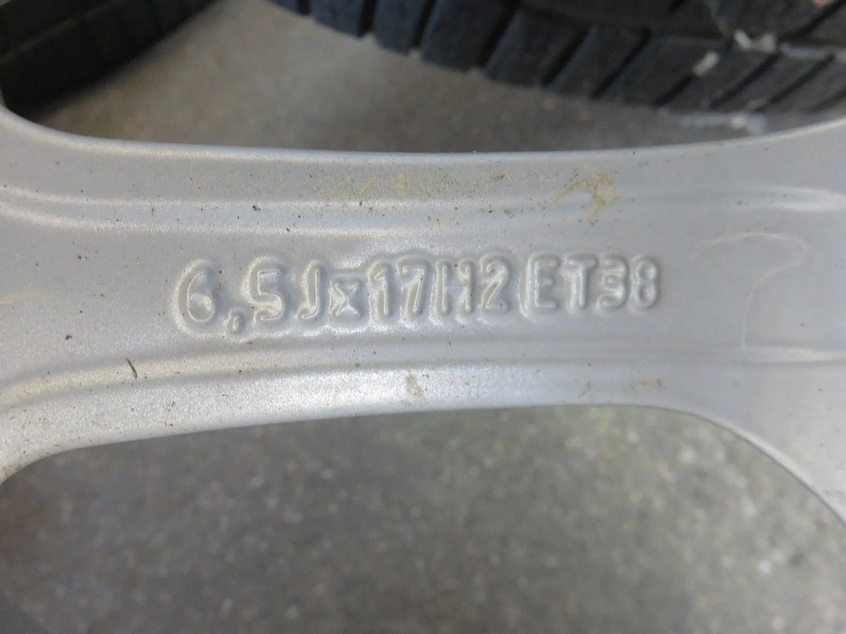 Original Mercedes GLA X156 Alufelgen Winterräder Winterreifen 215 60 R17 96H 7mm Detailansicht 11