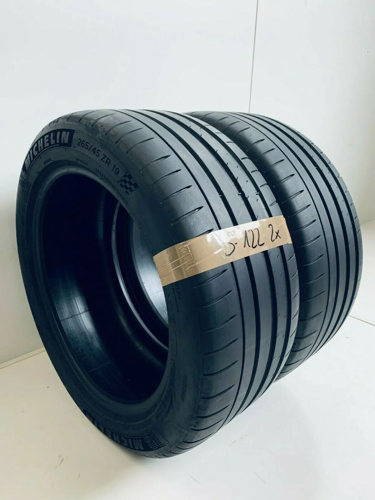 2 X 265 45 R19 ZR19 105Y Pneus été Michelin Pilot Sport 4 NO 5,7mm 2016