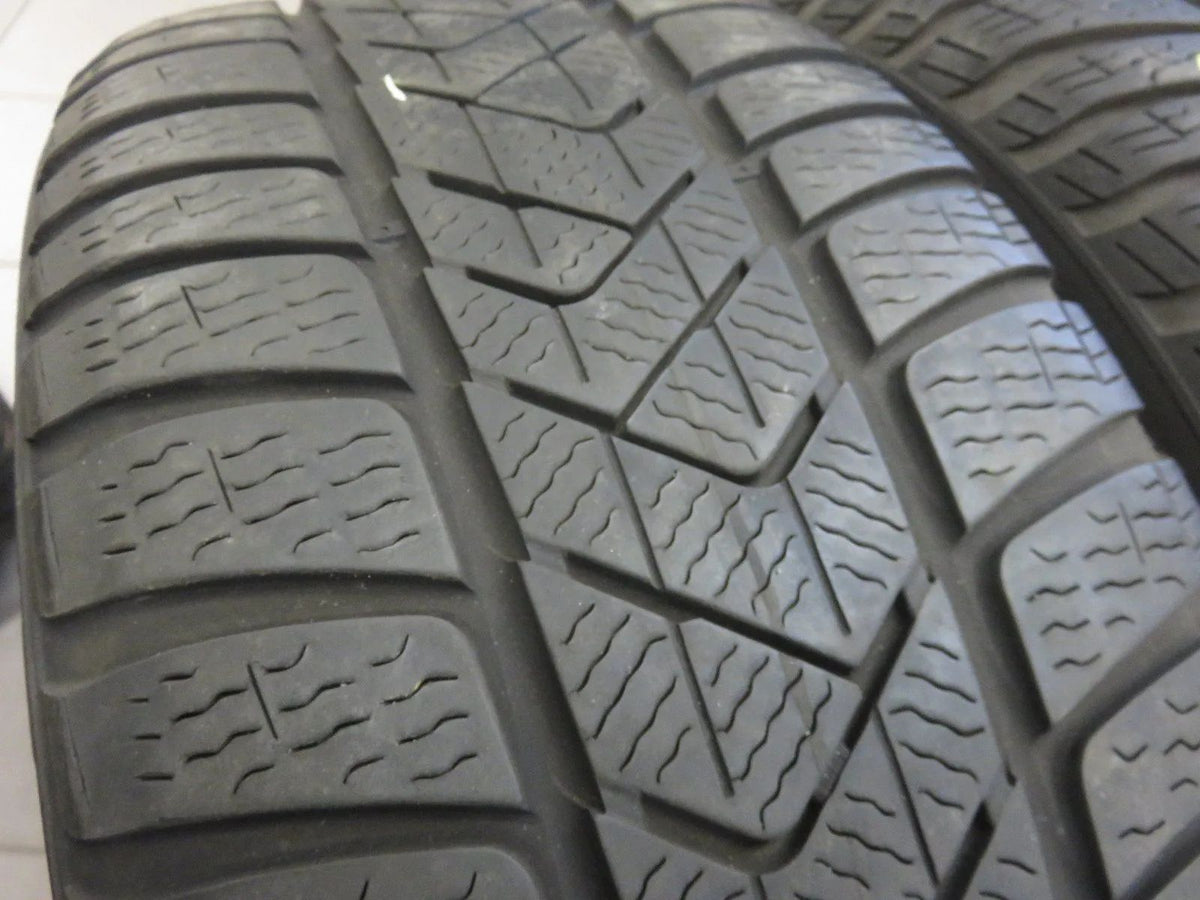 Original Mercedes C-Klasse W206 S206 18 Zoll Alufelgen Winterräder Winterreifen Detailansicht 10