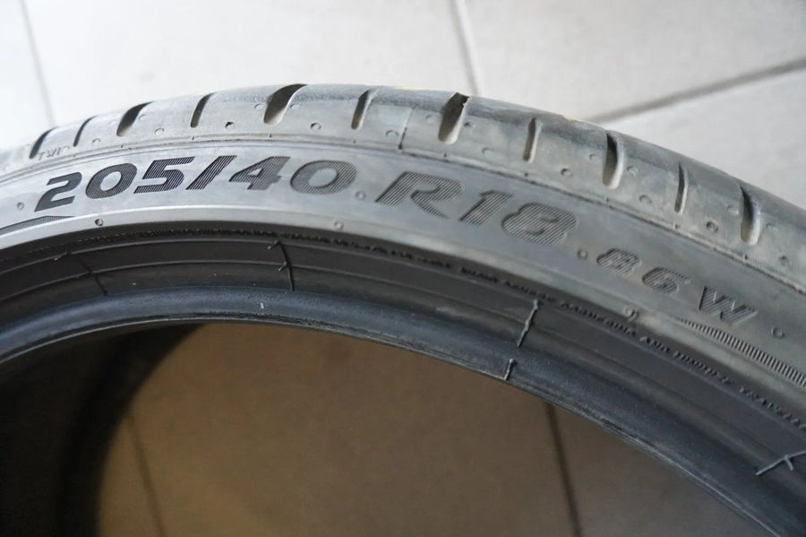 2 X 205 40 R18 86W Summer Tires Pirelli P Zero PZero * RSC RFT RunFlat 2022
