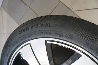 Jantes alu 19 pouces d'origine Porsche Taycan avec pneus hiver