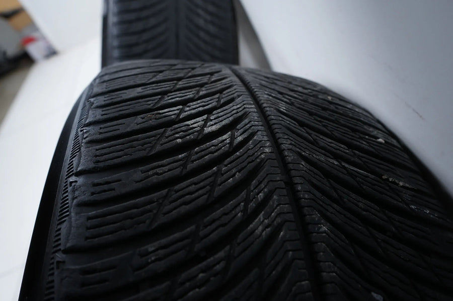 BMW X5 X6 G05 G06 zimní kola zimní pneumatiky 265 50 19 palců