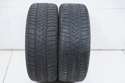 2 pneus hiver Pirelli 225/45 R18 pouces DOT21, profondeur de sculpture d'environ 4 mm MO RFT