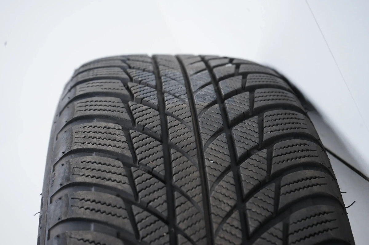 MINI Countryman F60 winter wheels, winter tires 205/60 R17 inch Detailansicht 12