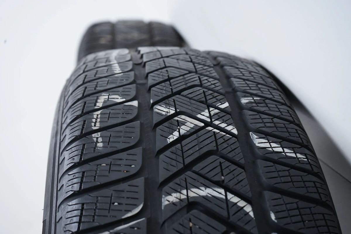 Audi Q5 FY 8OA winter tires/wheels 235/65 R17 inch Detailansicht 12