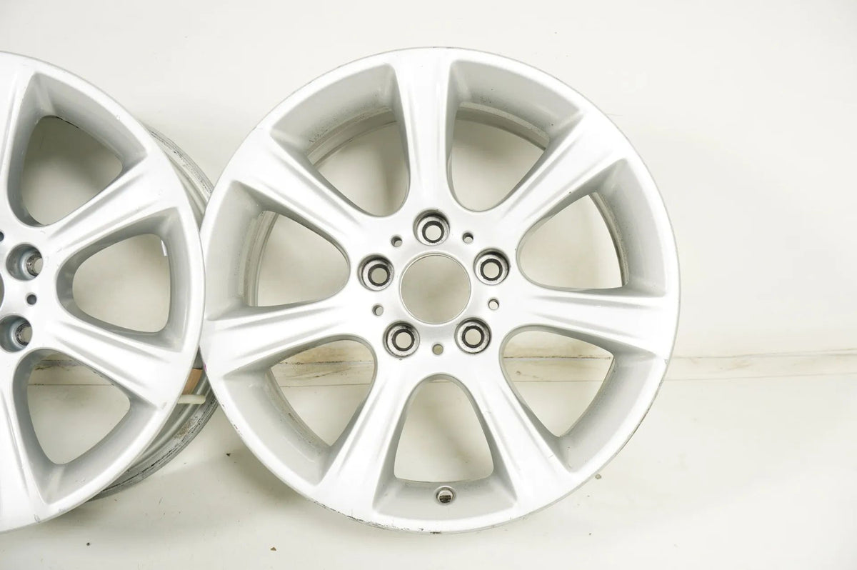 Originální hliníkové disky BMW řady 3 a 4 F30 F31 F32 F36 17 palců 394 6796243 Detailní zobrazení 9
