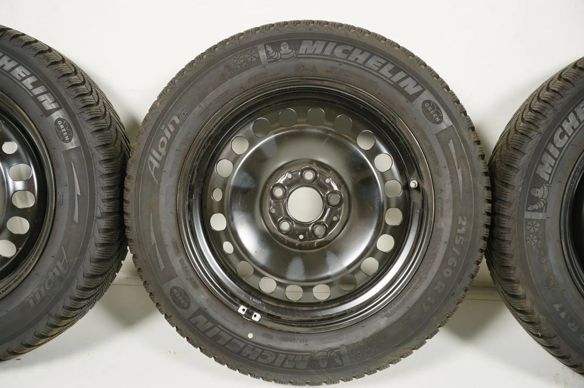 Mercedes GLA W156 X156 Winterreifen Winterräder 215 60 17 Zoll Detailansicht 4