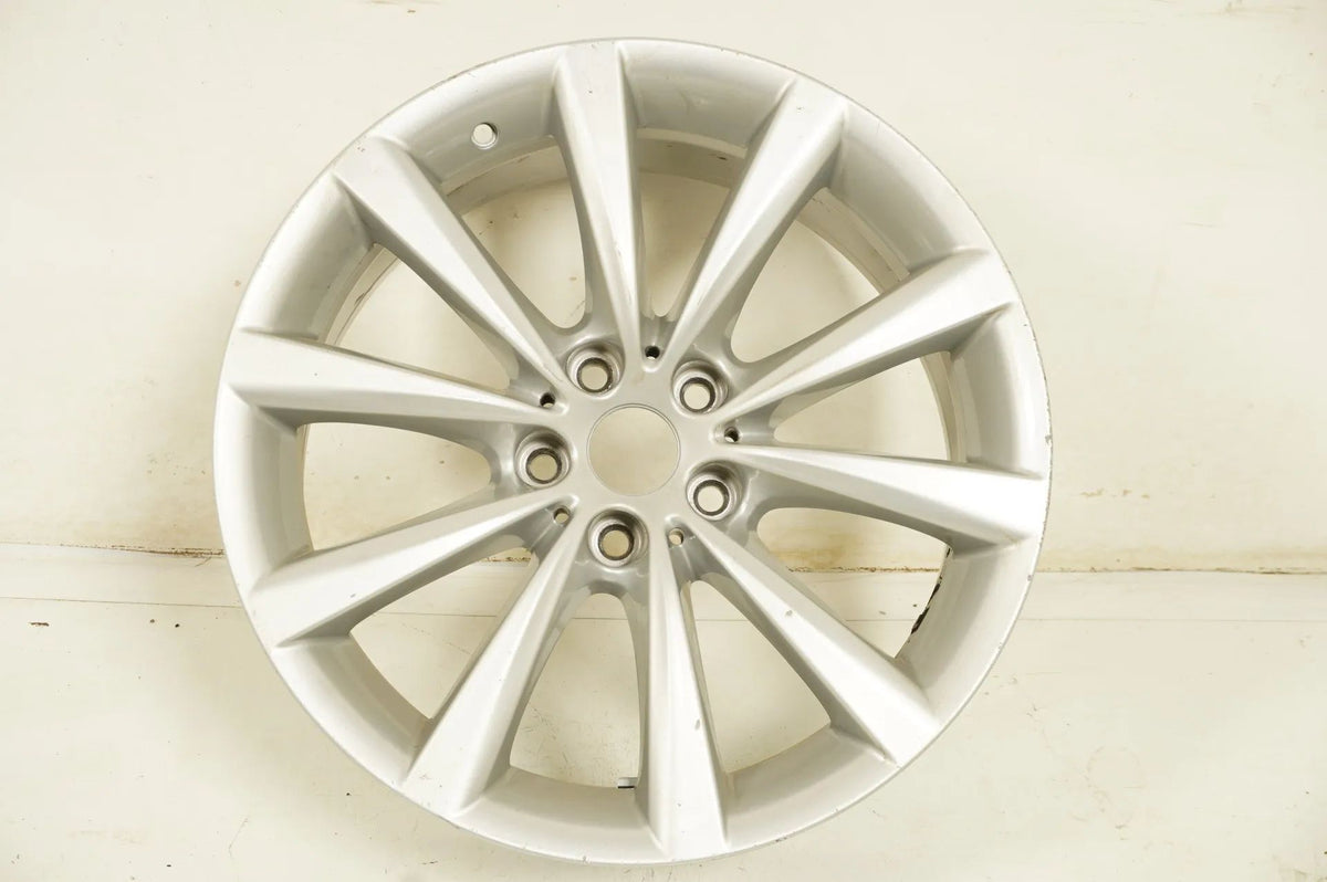 1 x BMW řady 5 G30 řady 6 GT řady 7 G11 G32 hliníkový disk 18 palců 642 6867338 8J Detailní zobrazení 2