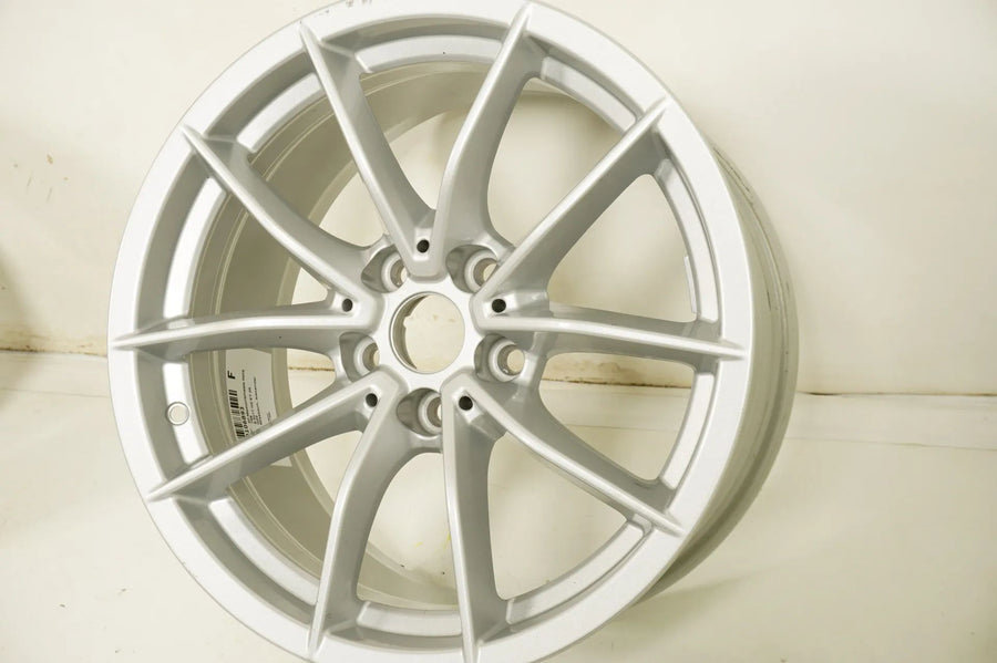 1 x originální hliníkový disk BMW Z4 G29 17 palců 6879184 768 8,5J