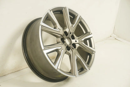1 x hliníkový disk BMW řady 1 a 2 F40 F44 19 palců M557 8053525 8J