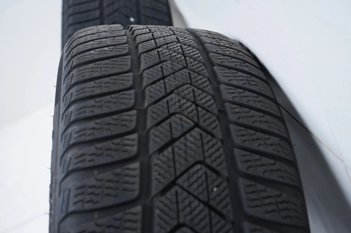 Mercedes C-Class W206 winter tires/wheels 225/45/18 inch Detailansicht 13