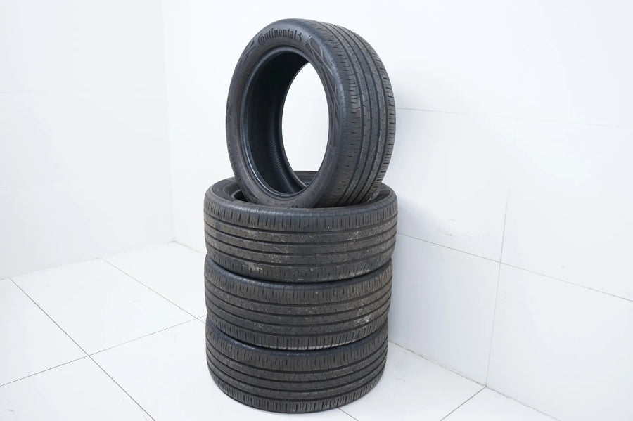 4 x Summer tires 235 50 19 inch Continental DOT21 approx. 4mm MO