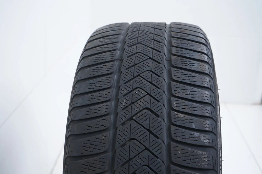 2x Winterreifen 275 40 18 Zoll Pirelli ca.4 mm DOT19 MO