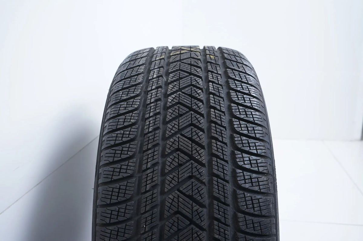 1x Winter tire 275 45 20 inch Pirelli approx. 8 mm DOT16 MO Detail view 6