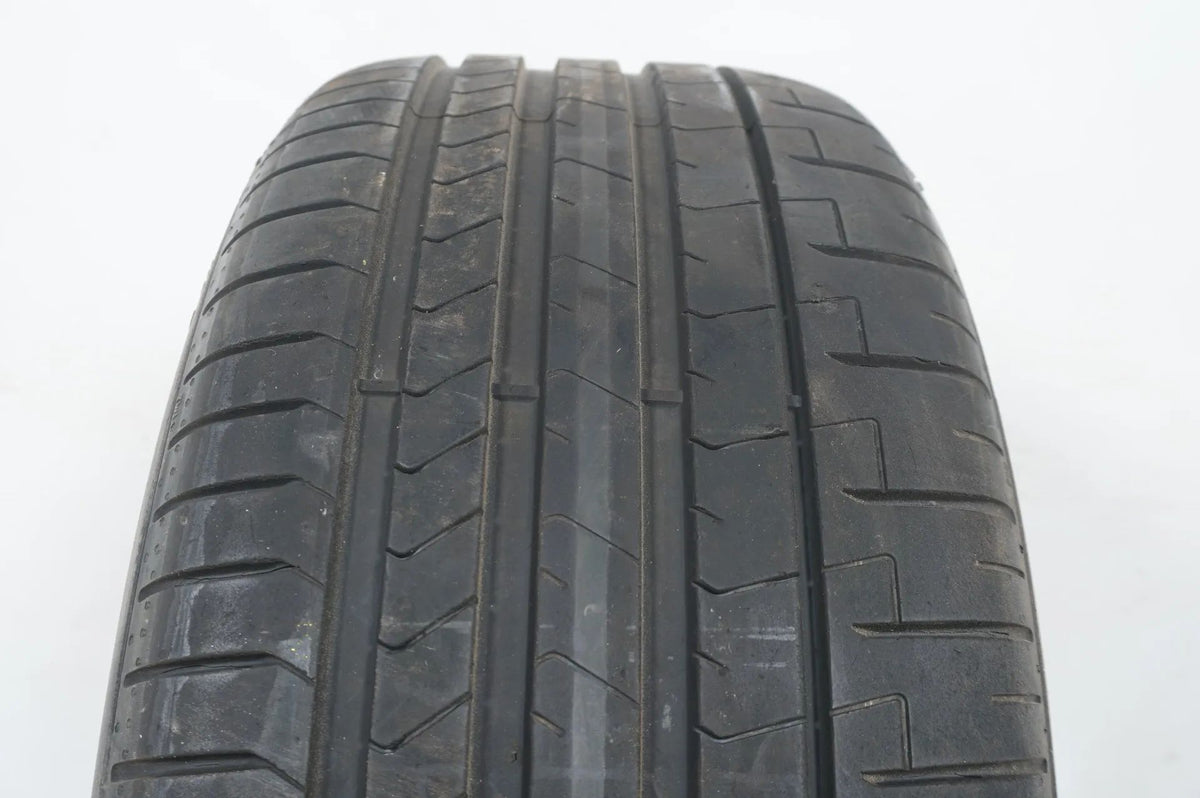 2 pneus été Pirelli DOT20 255/45/19 pouces, profondeur de sculpture d'environ 5,5 mm. Vue détaillée 5