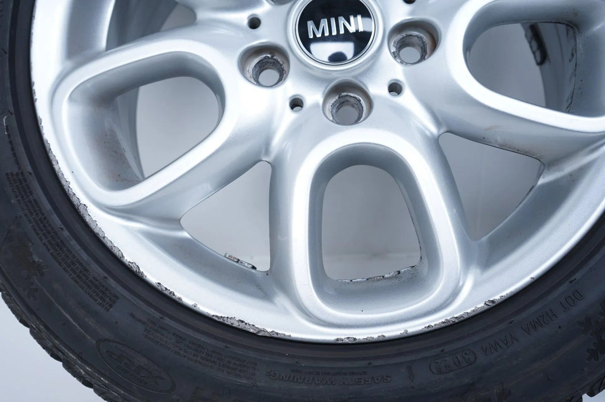 MINI F55 F56 F57 Winterreifen Winterräder 195 55 16 Zoll 494 Detailansicht 4