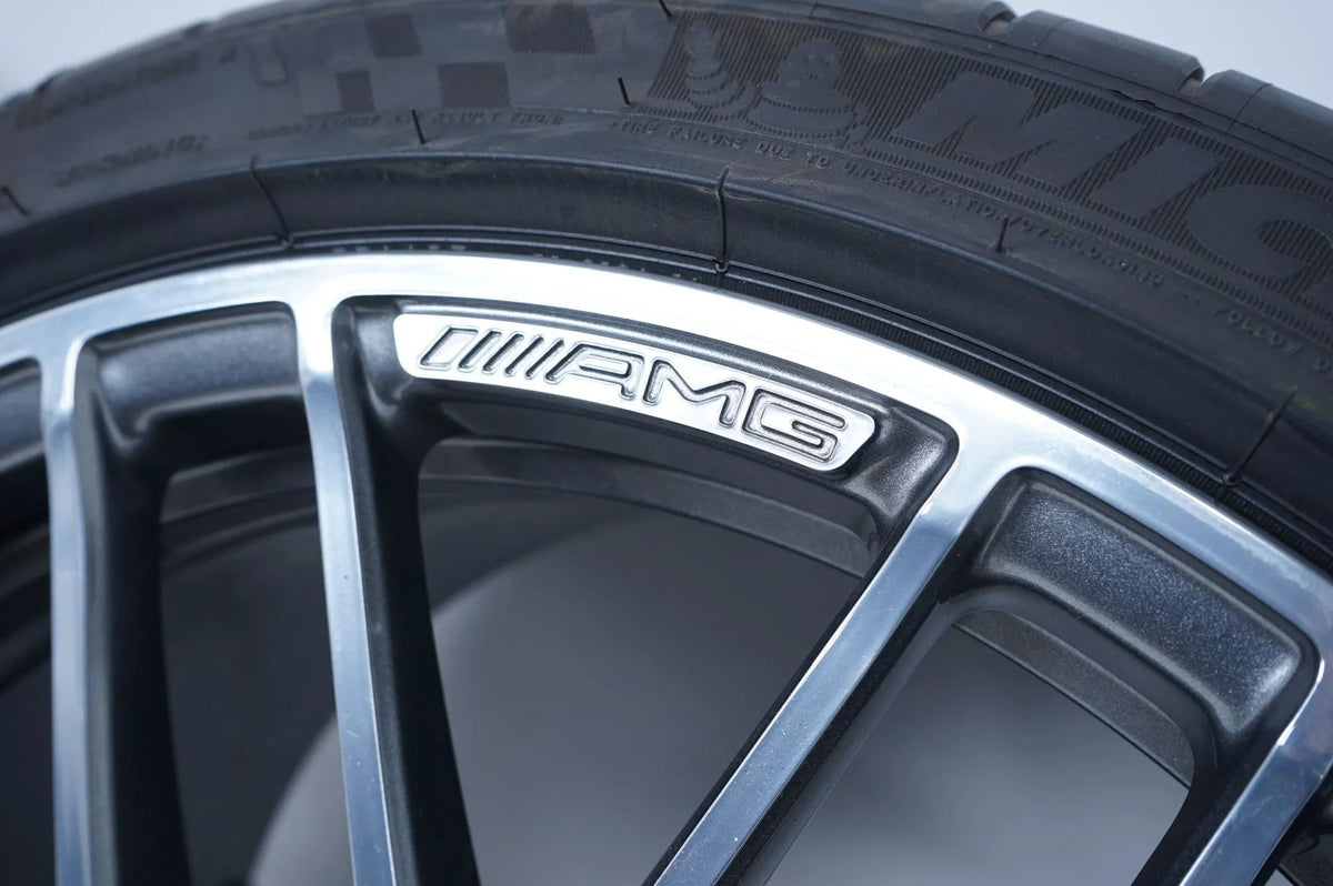 Like New Mercedes GTC C190 W190 AMG Summer Wheels 19/20 inch Detailansicht 8