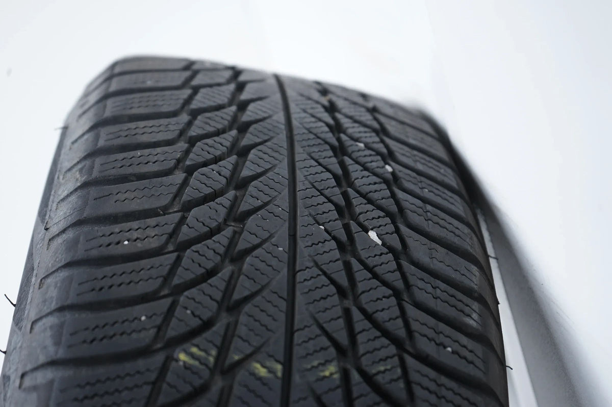 Ruote invernali pneumatici invernali Audi A1 2 GB 195 55 16 pollici 82A601025C Visualizzazione dettagliata 11