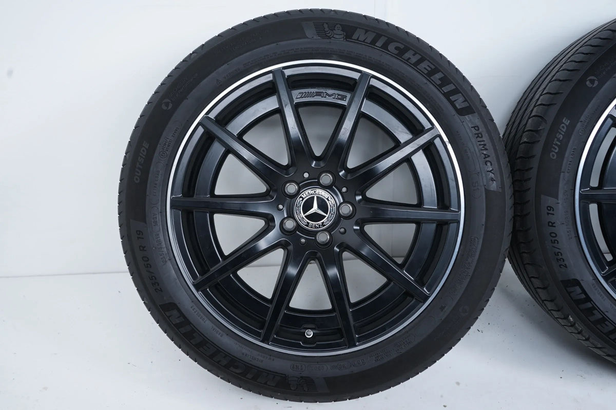 Mercedes GLA35 GLB35 AMG letní kola letní pneumatiky 235 50 19 palců Detailní zobrazení 3